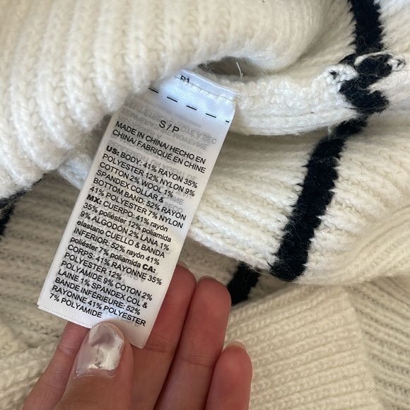 WHBM White Stripe Puff Side neck Zip Sweater, Small - Picture 4 of 8